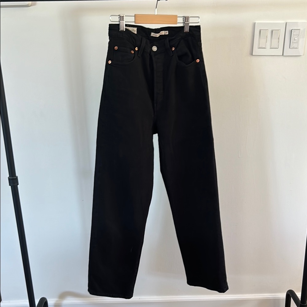 Levi's Black Straight Leg Jeans Timeless Denim